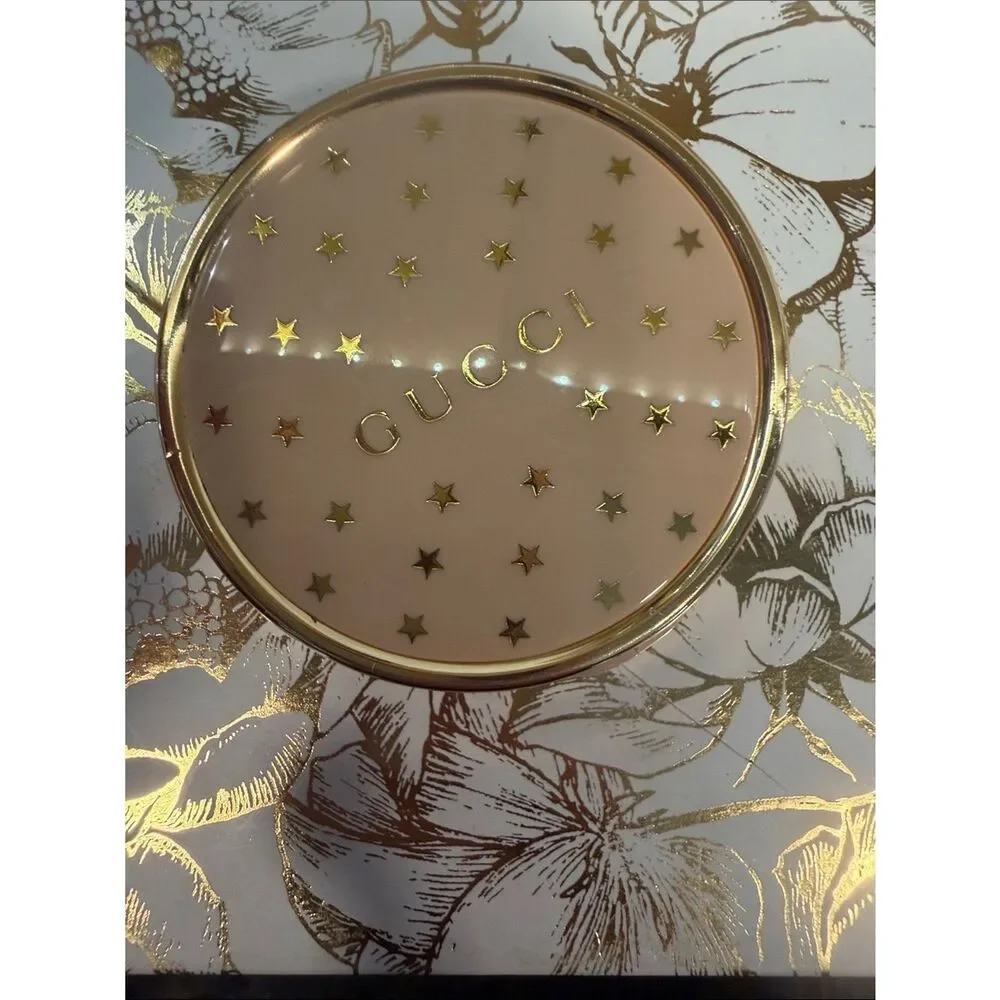 Gucci Blush Luminous Matte Blush Tender apricot 2